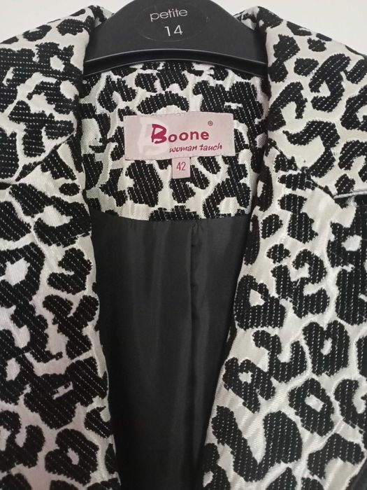 Пиджак женский с карманами