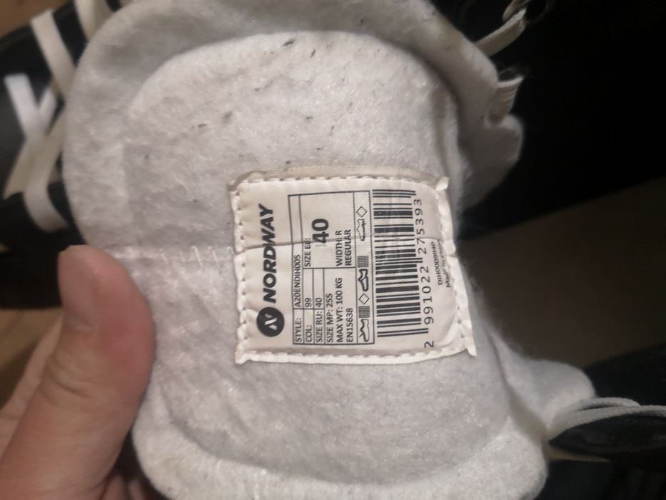 Продам коньки 40-41 размер