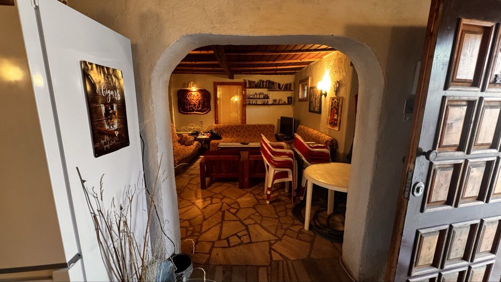 Къща с двор в с. Трудовец, общ. Ботевград