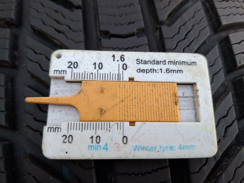 1бр. Почти Нова 225 55 17 Continental