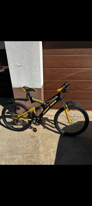 Vând bicicleta First Bike