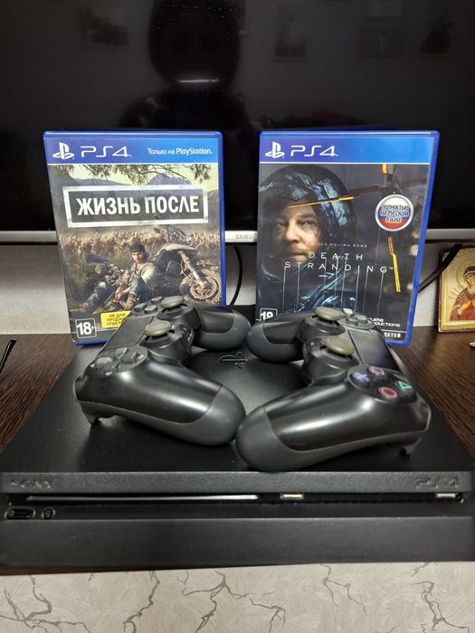 Sony PlayStation 4