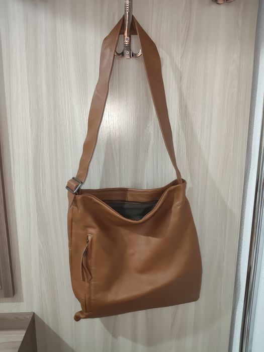 Продам сумки в хорошем состоянии.