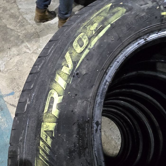 2x 215/65/15C VARA ARIVO 2023 Stare excelentă