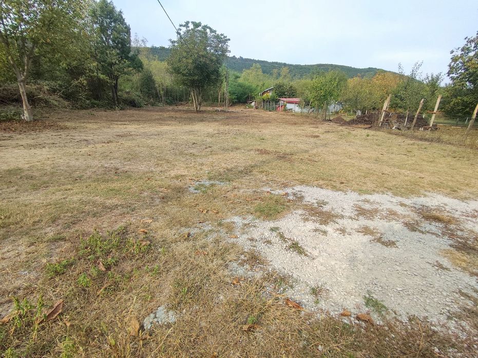 Продава парцел на Крушевския баир