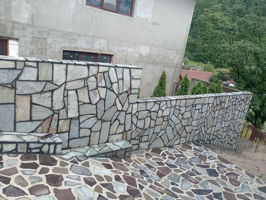 Piatra Naturală de munte
