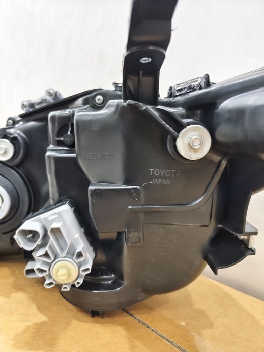 Фара камри 55 эксклюзив