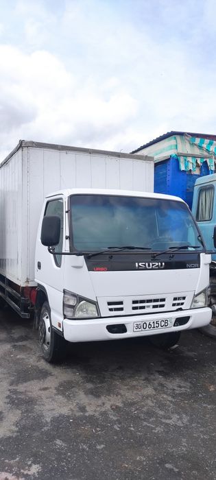 Isuzi 2010 terilgan surochni sotilad