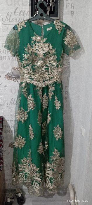 Продам шикарноый новое платя