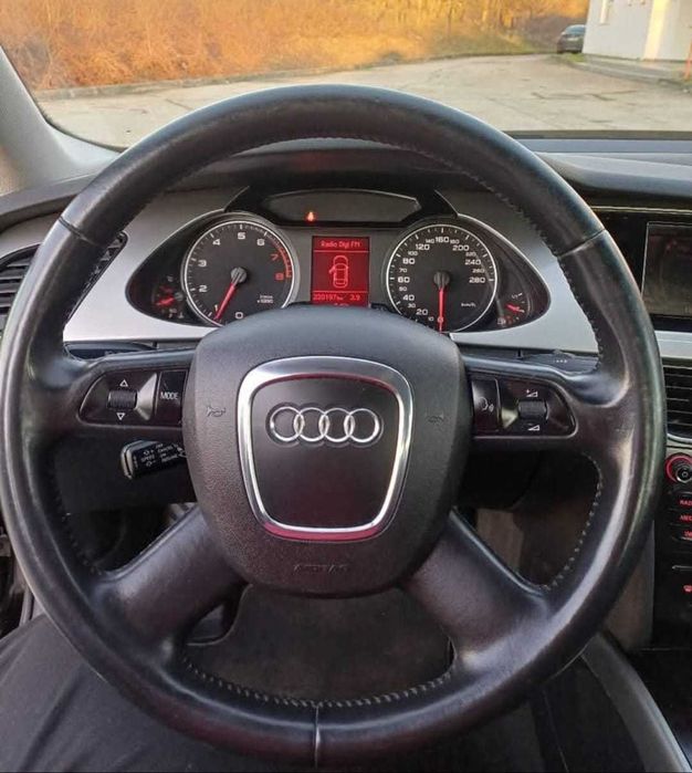 AUDI A4B8 2009 1.8 TFSI IMPORT, 220197KM