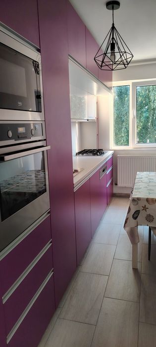 Închiriez apartament 3 camere