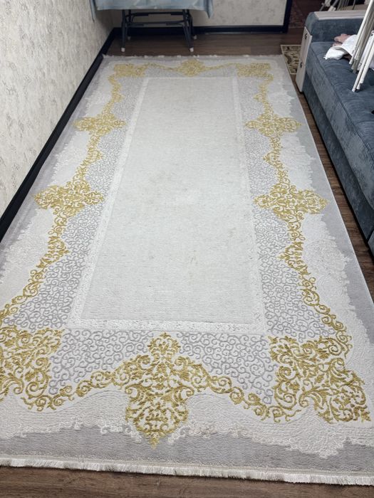 Продам ковёр самовывоз