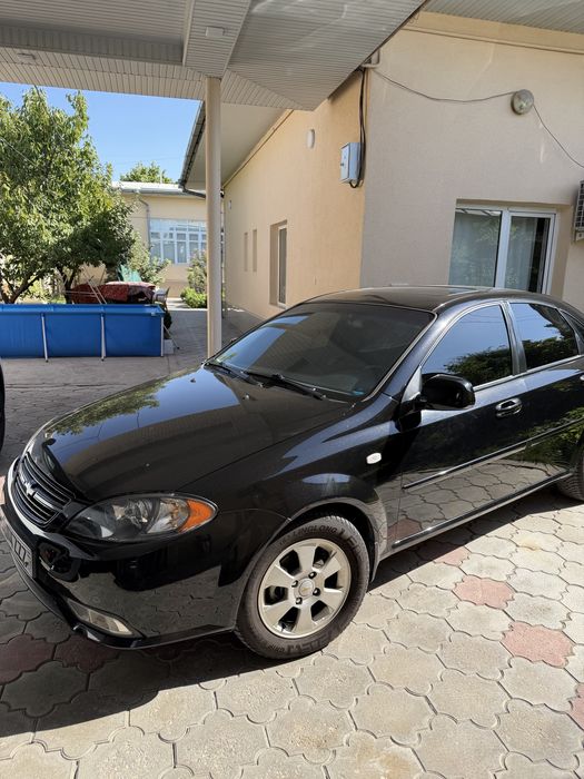 Продам чёрнью Жентру автомат 2018