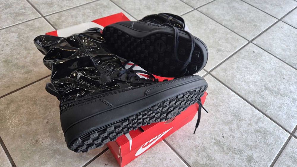 Дамски високи обувки Nike