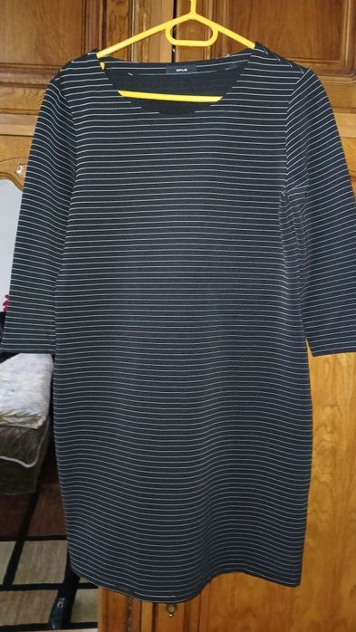 Diferite rochii marimea l-xl