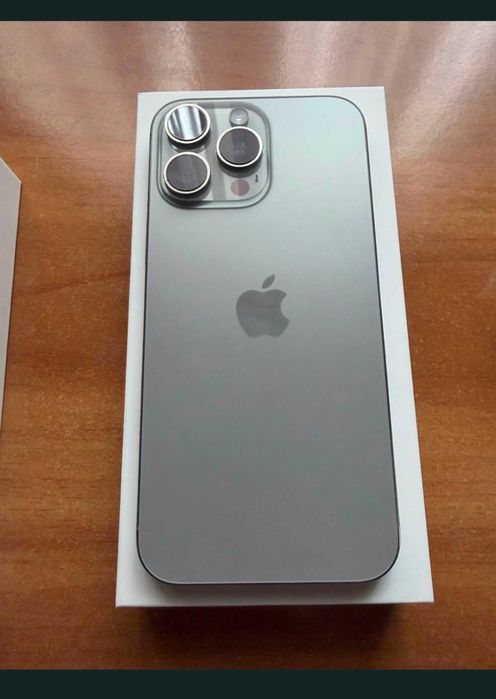 Vand Iphone 16 pro max 256gb natural titanium