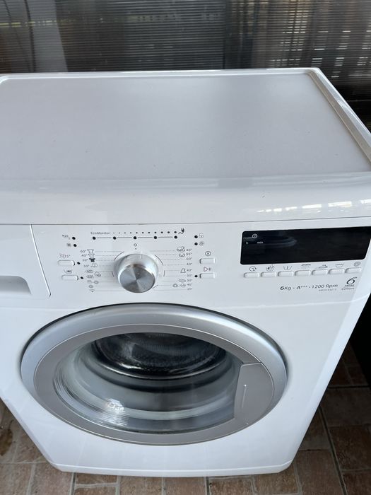 Vând masina de spalat Whirlpool A+++ 6kg
