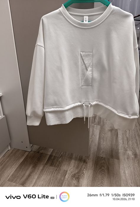 Продам женские вещи.