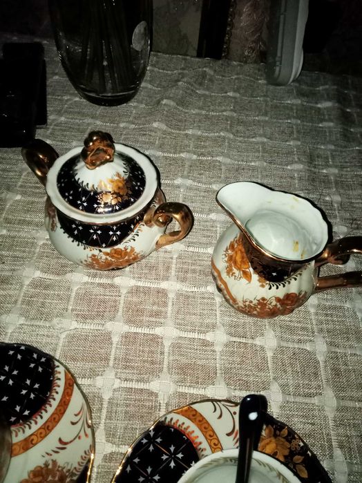 Продается чайный сервиз новый