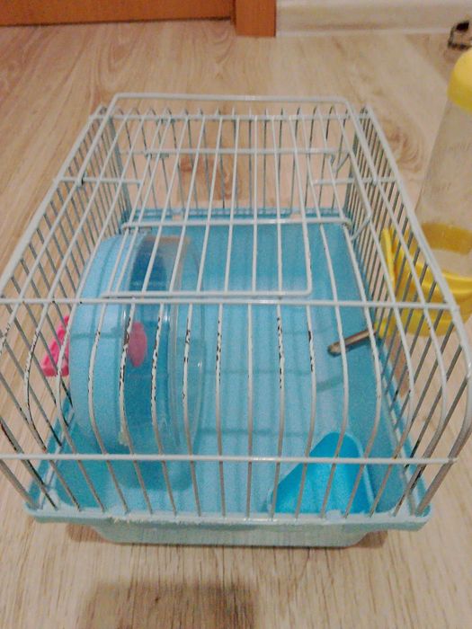 Продам клетку для хомяков