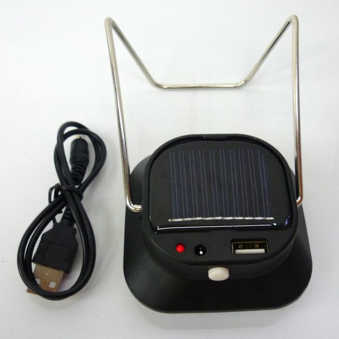 Лампа с карабинер, соларно презареждаща се батерия, ярка LED светлина