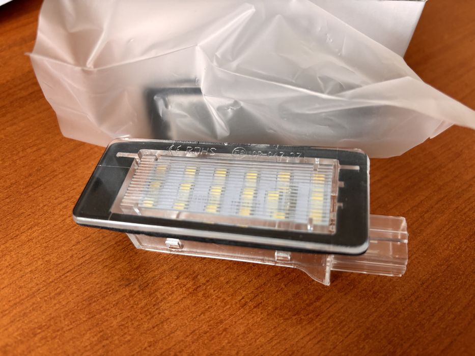 Set lampi numar Renault