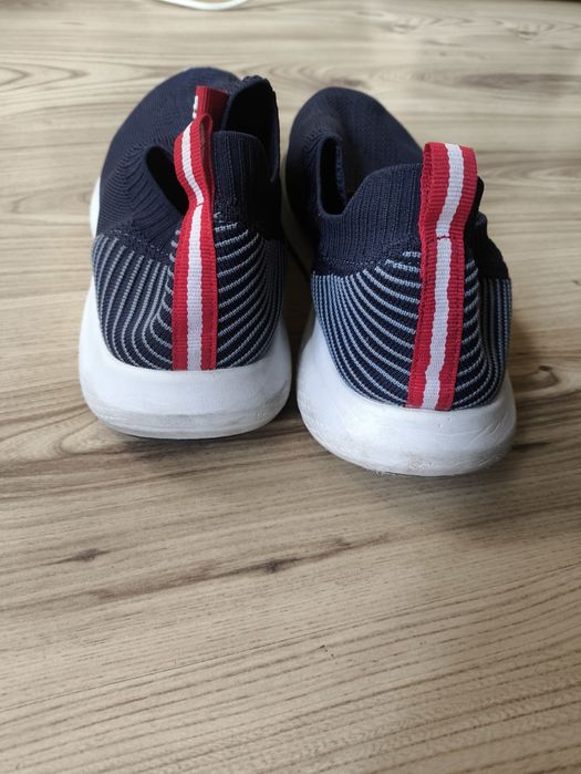 Много леки маратонки FILA