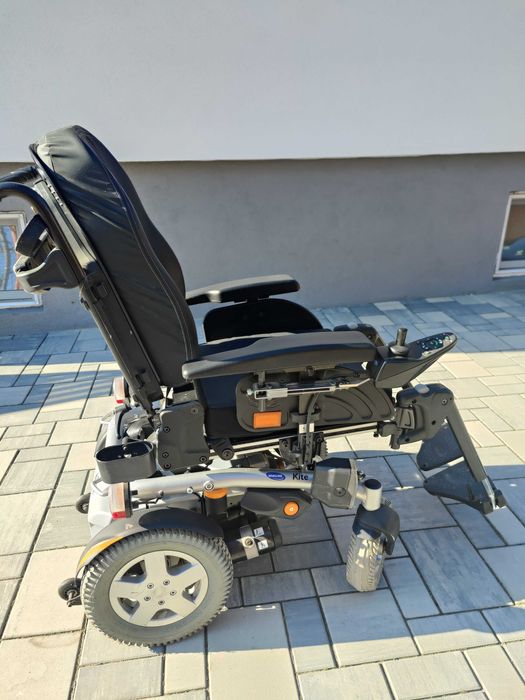 Carucior Scaun electric Invacare 6 km/h