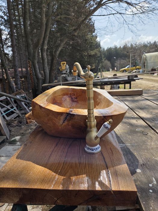 Мивки от естествено дърво