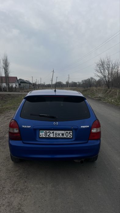 Мазда 323 хетчбек