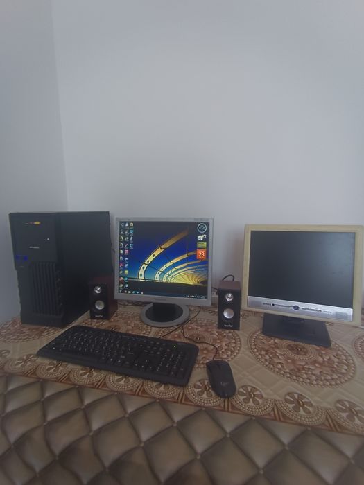 Hamma narsasi ishledi. Sotishdan maqsad uyda hechkim ishlatmedi.