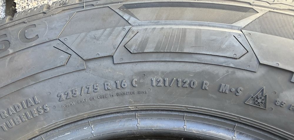 2бр 225/75/16с на 7мм с 22дот Континентал