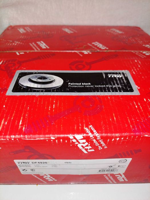 Два броя спирачен диск TRW DF4920 за MITSUBISHI L200, PAJERO SPORT