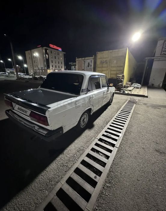 Вас 2107 запчастей машины нет