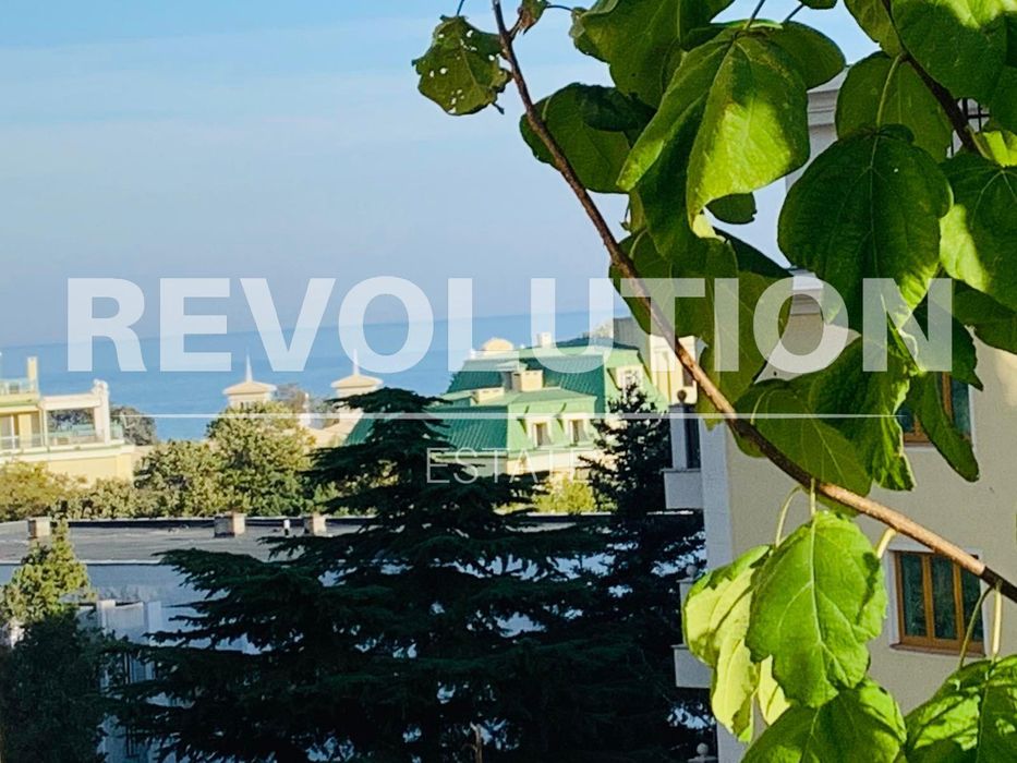 Двустаен апартамент в св. Константин и Елена!