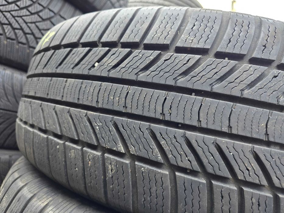 2бр Зимни гуми 245 65 17 - Continental - DOT 2024