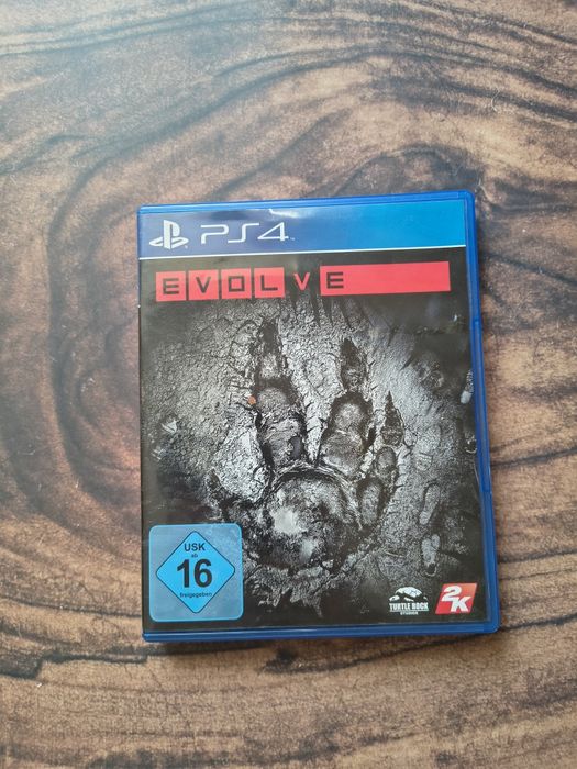 Joc Evolve pentru PS4