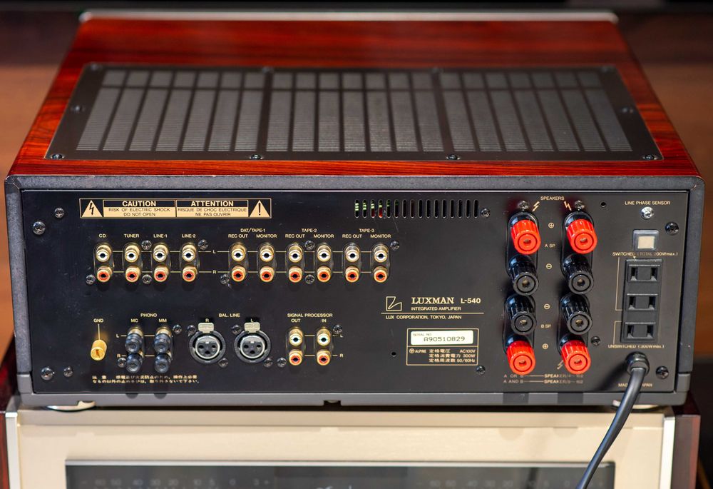 В продаже LUXMAN L-540