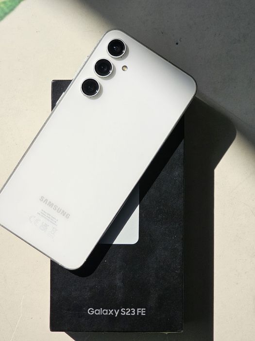 Продавам Samsung galaxy S23FE