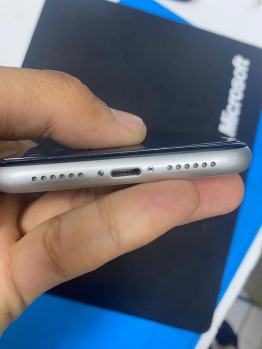 iPhone 11 белый цвет