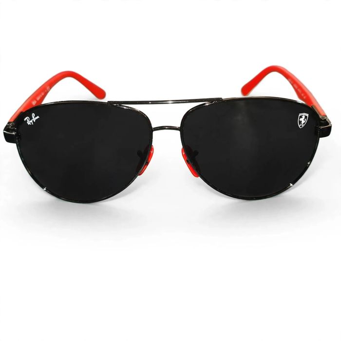 Ray-Ban Scuderia Ferrari RB8313-M F009/6G - Original, Made in Italy
Mărime 61-13-140