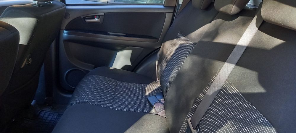 Suzuki SX4 1600  много добро състояние