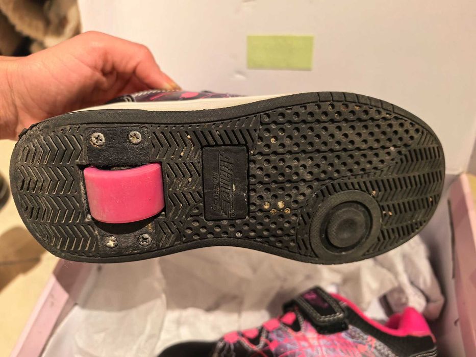 Маратонки с колела, закупени от sportdirect.uk за много повече