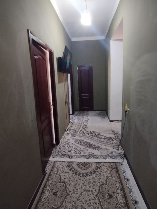 Уй срочно сотилади