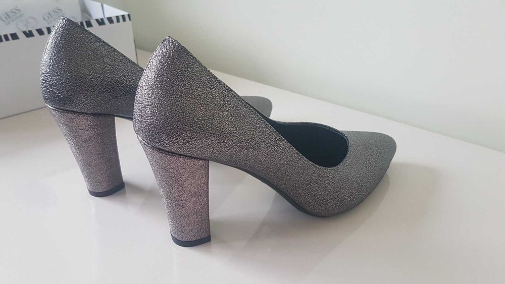 Чисто нови луксозни дамски обувки с чантичка от естествена кожа MGESS