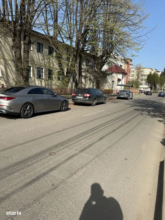 Vand cladire pretabila clinica , spital , centru medical , Si BLOC