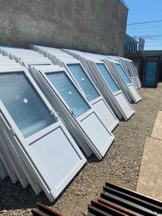 usi pvc termopan albe noi de la 900 lei
