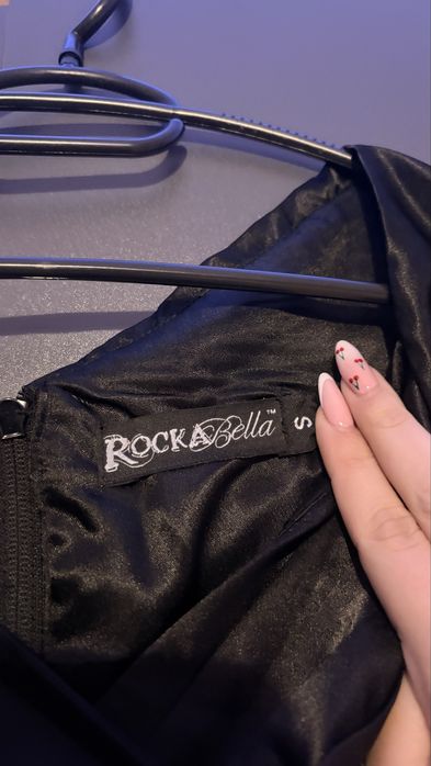 Официална рокля