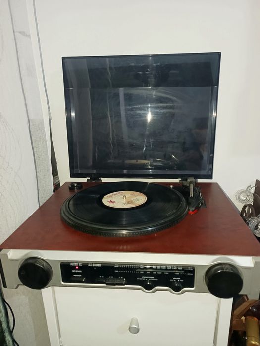 Pick up  cu radio, perfect functional