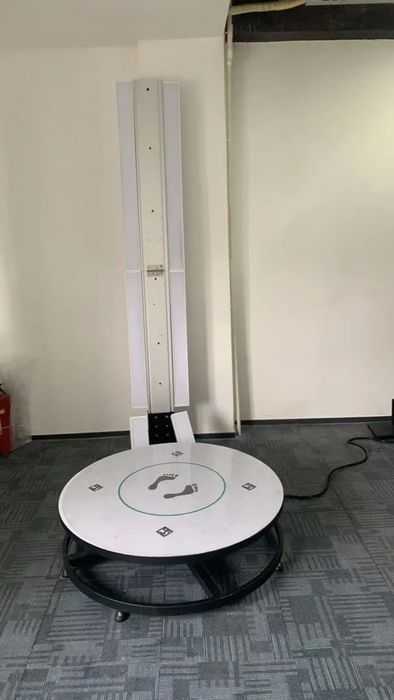 Scanner 3D pentru persoane (full body scanner)